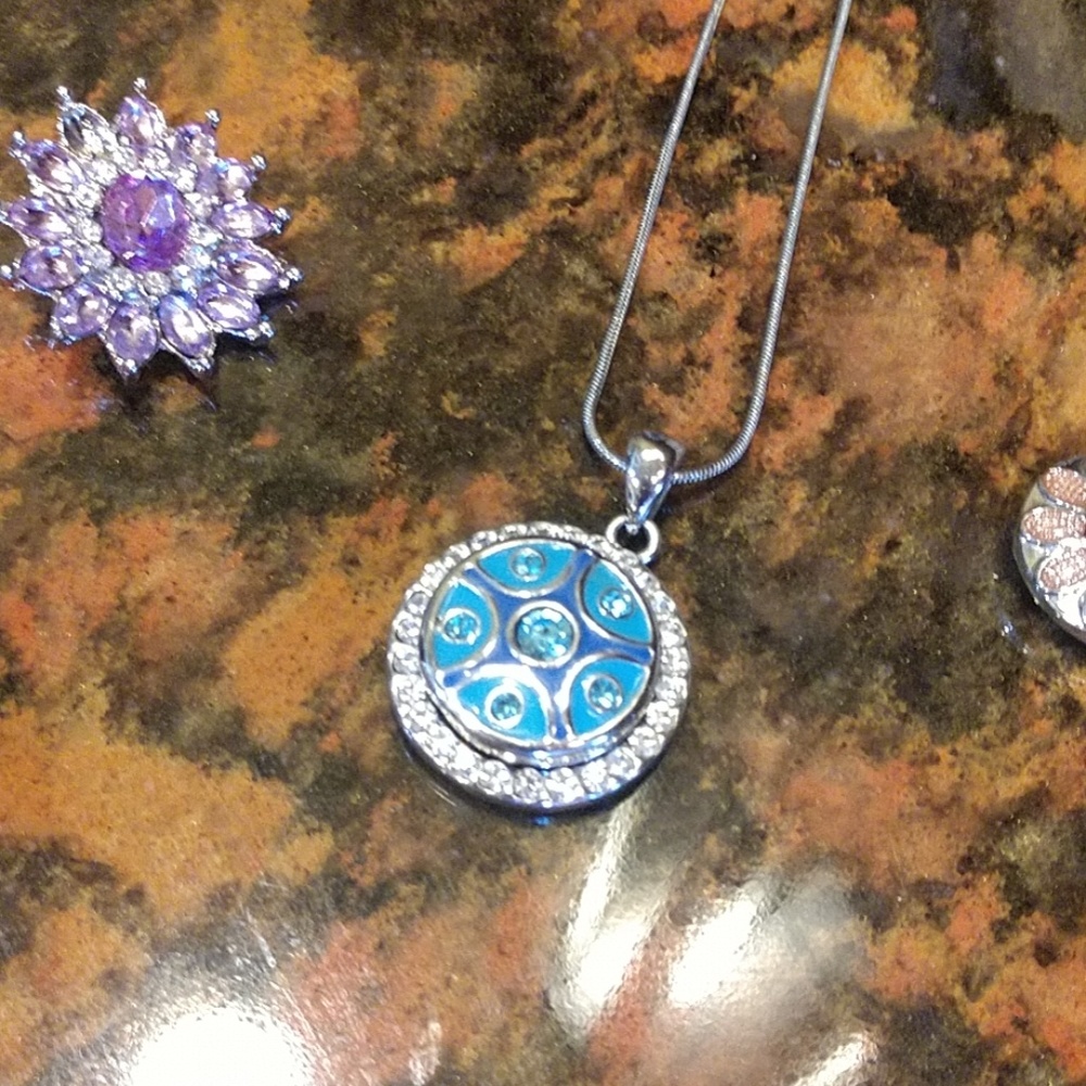 Gingersnap Necklace - Picture 3 of 7